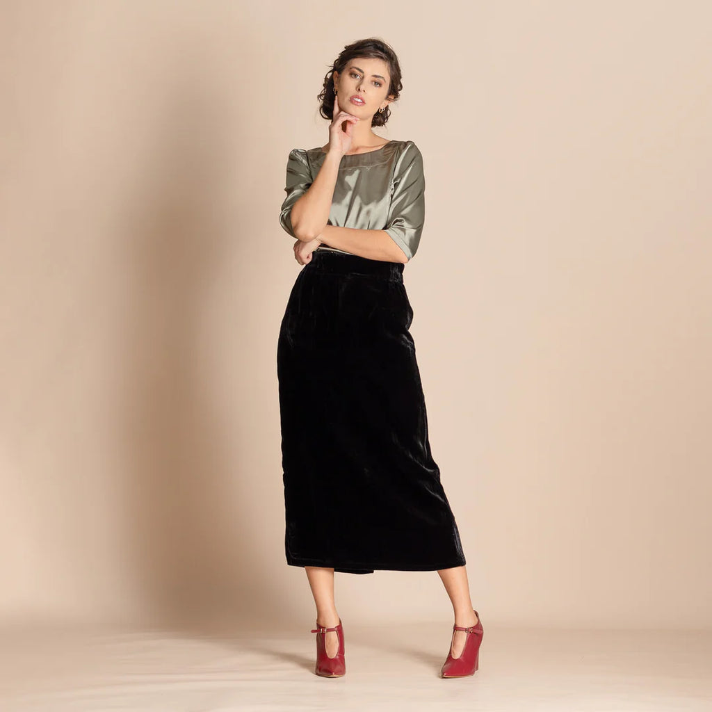 Velvet Column Skirt (Black)